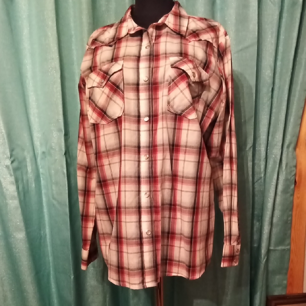 Wrangler Women's Plaid Button Down Shirt - Red and Black